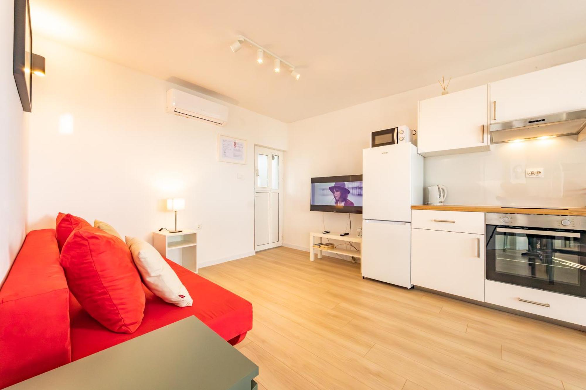 Apartments Krzanic ポドゥゴラ エクステリア 写真
